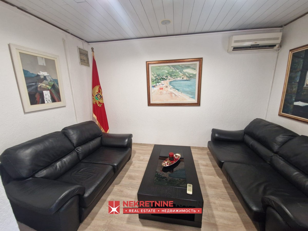 Poslovni prostor 38m2 u naselju Golubovina, Budva